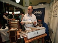 apiexpo2011_089