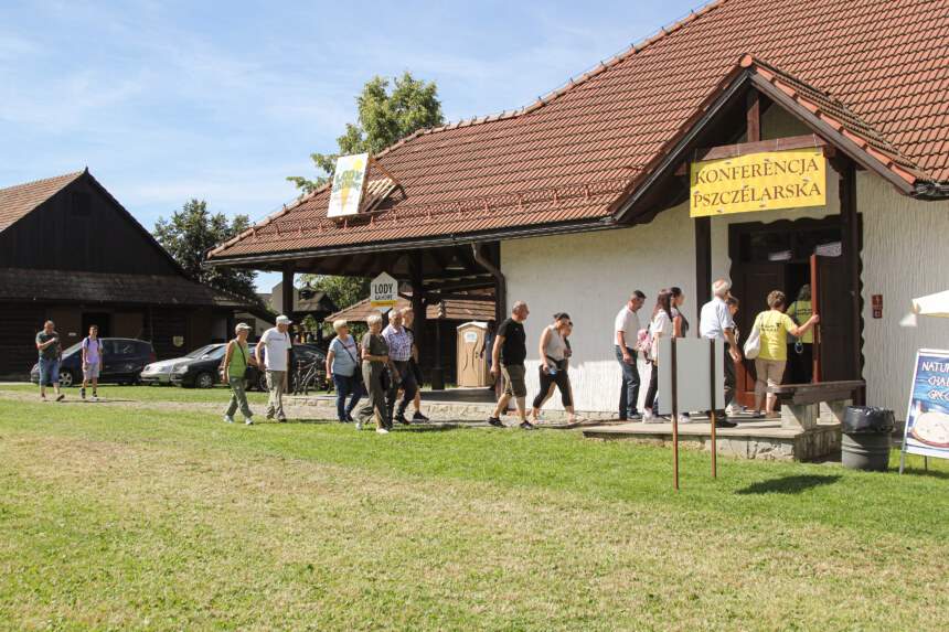 Program Konferencji Pszczelarskiej podczas 32. BIESIADY U BARTNIKA